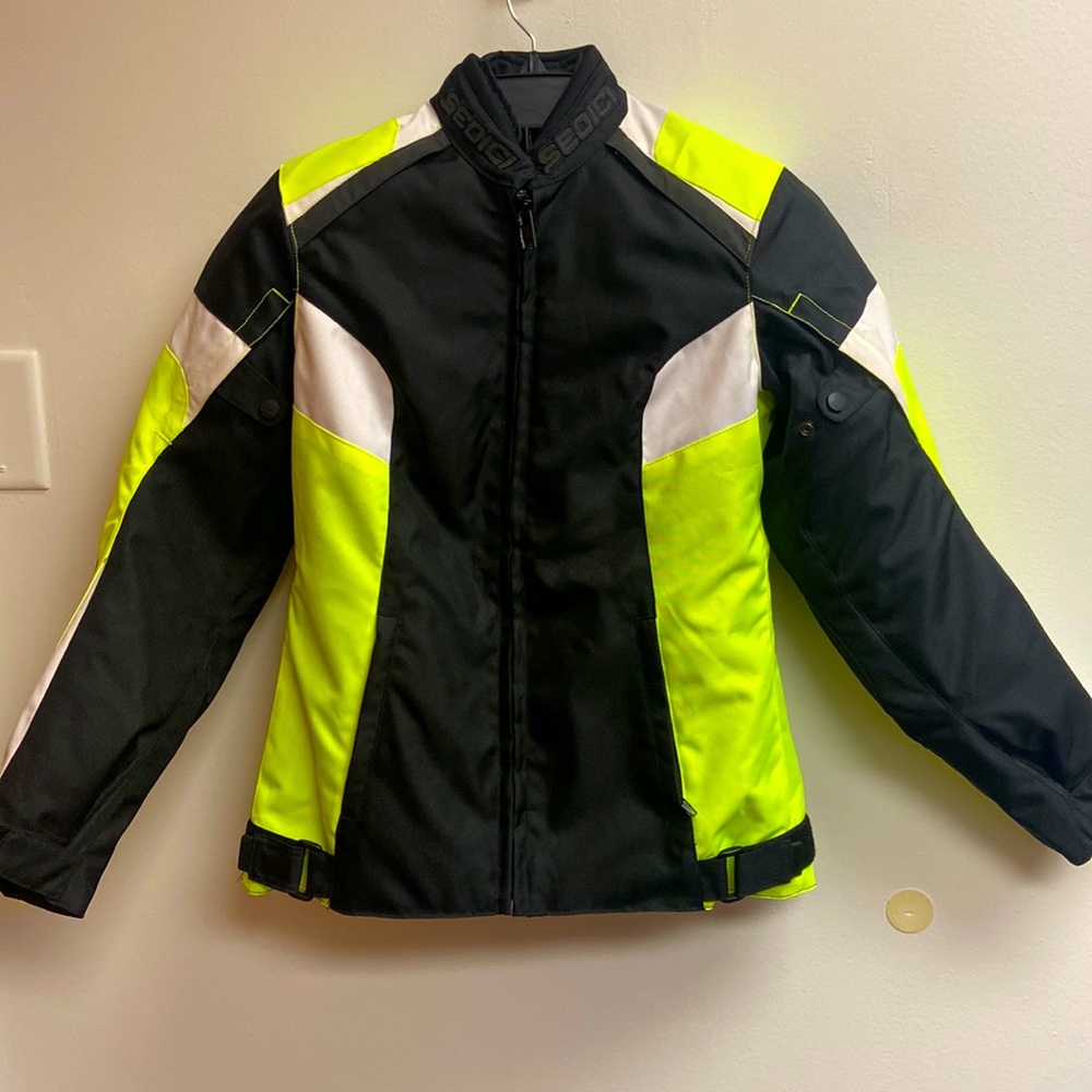 Sedici #16 Cycle Gear Moto Jacket Armor Padded Snaps Zips